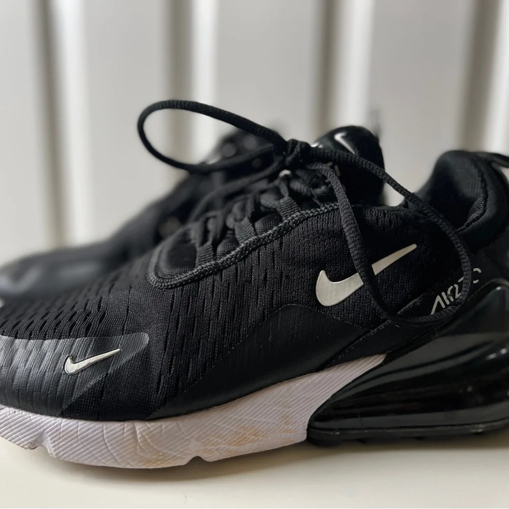Nike Men’s Air Max 270, size 8. - Picture 2 of 6